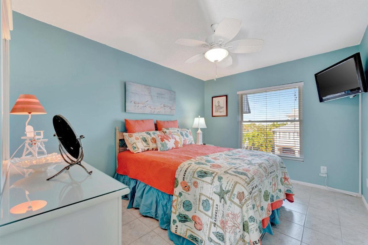 Coastal Cheer Apartment เบรเดนทันบีช ภายนอก รูปภาพ